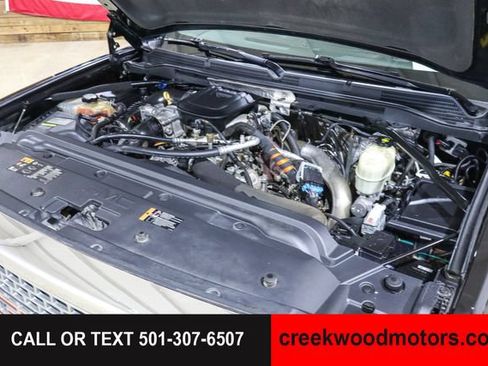 Used 2015 GMC Sierra 2500 Denali w/ Duramax Plus Package AWD/4WD image 18