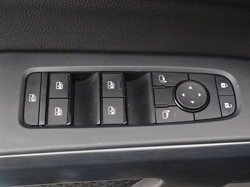 Used 2025 Nissan Pathfinder Rock Creek AWD/4WD image 15