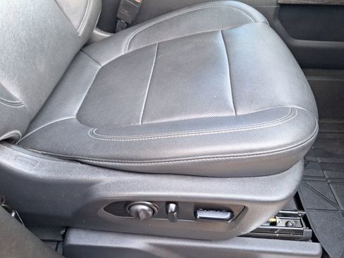 Used 2021 Chevrolet Silverado 1500 LTZ image 36