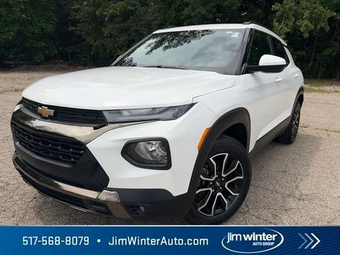 Used 2022 Chevrolet TrailBlazer ACTIV w/ Sun and Liftgate Package AWD/4WD image 1