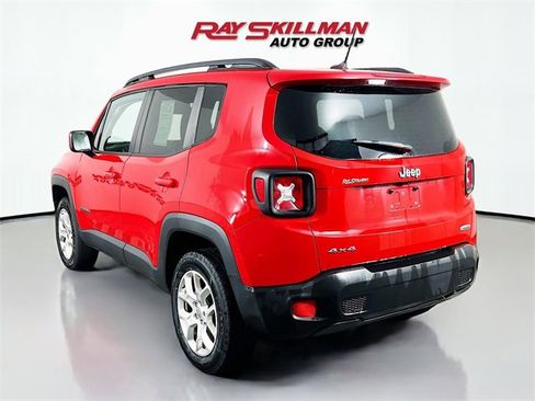 Used 2017 Jeep Renegade Latitude image 5