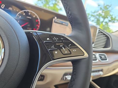 New 2026 Mercedes-Benz GLS 450 4MATIC image 20