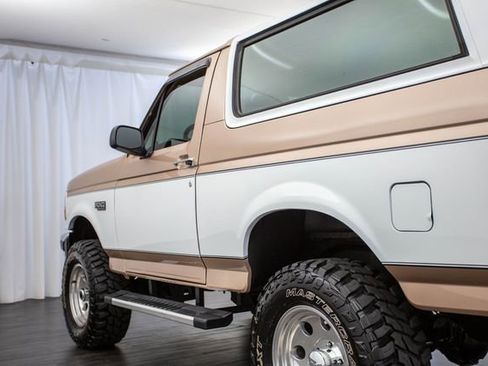 Used 1996 Ford Bronco XLT image 28