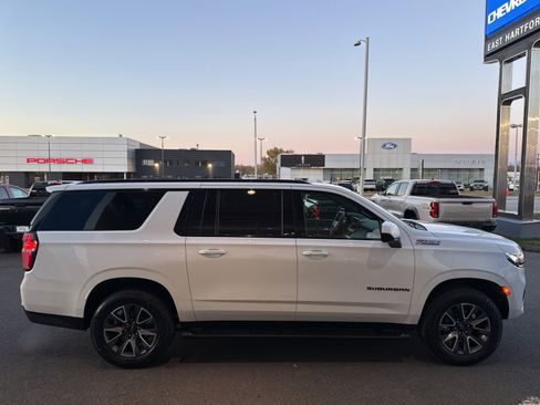 Used 2022 Chevrolet Suburban Z71 image 5