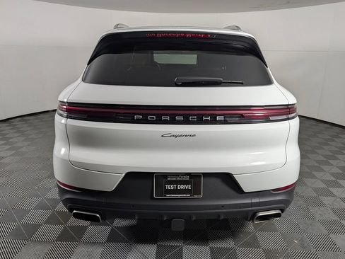 Certified 2026 Porsche Cayenne AWD/4WD image 6