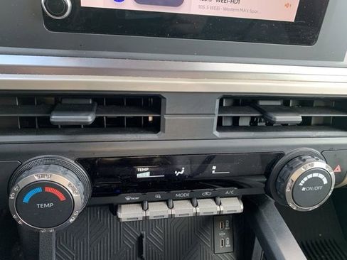 Certified 2025 Toyota Tacoma SR5 image 21