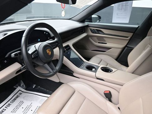 Used 2023 Porsche Taycan image 25
