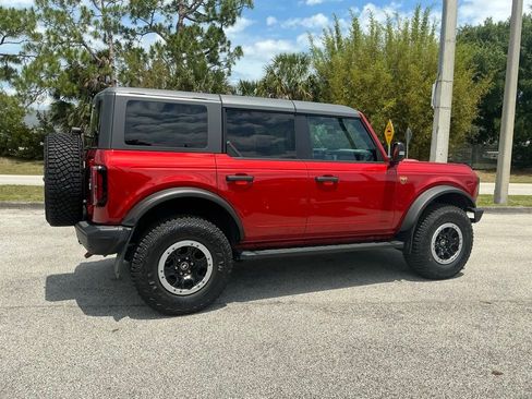 Used 2023 Ford Bronco Badlands AWD/4WD image 8