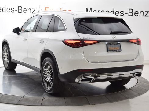 Certified 2026 Mercedes-Benz GLC 300 image 4
