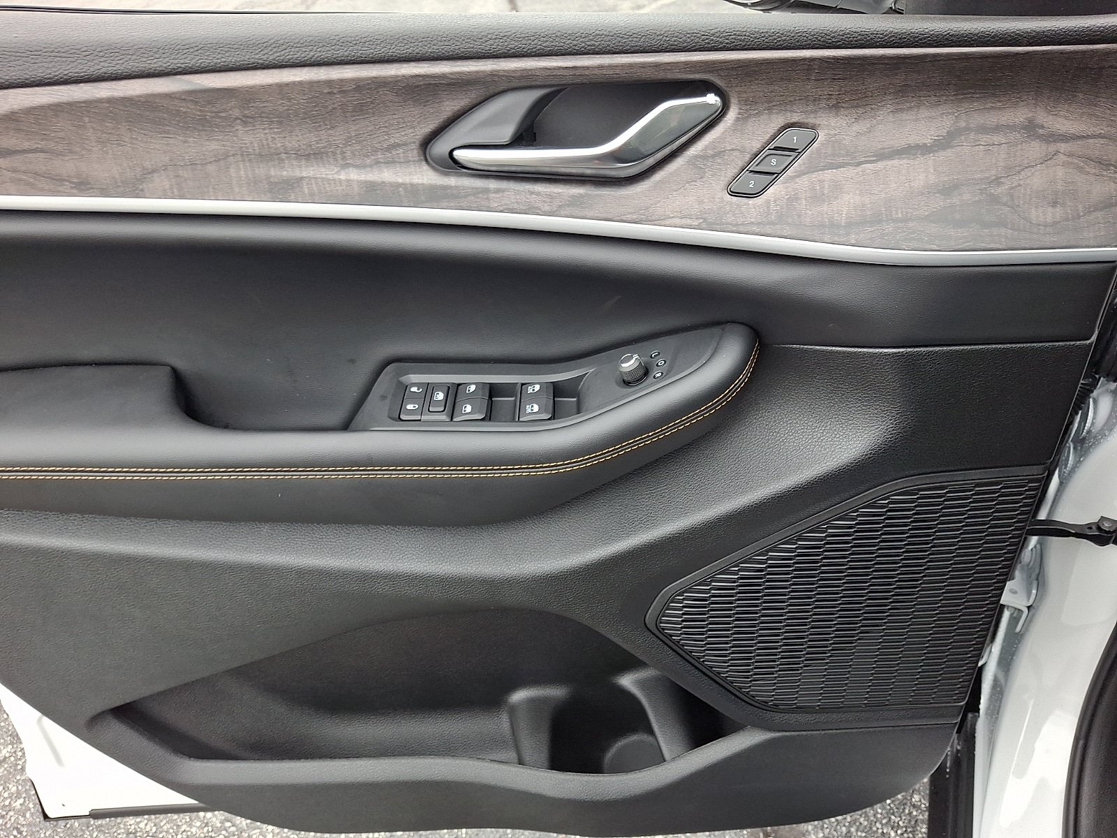 New 2026 Jeep Grand Cherokee Limited AWD/4WD image 12