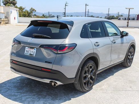 Certified 2023 Honda HR-V Sport image 6