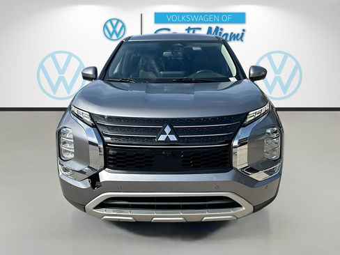 Used 2022 Mitsubishi Outlander SEL Black Edition FWD image 2