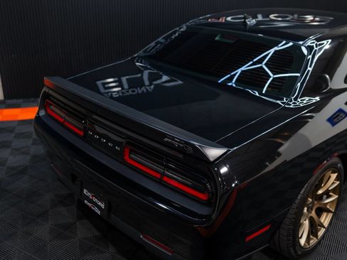 Used 2016 Dodge Challenger SRT Hellcat RWD image 20
