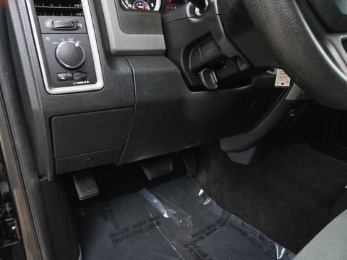 Used 2015 RAM 3500 Tradesman w/ Chrome Appearance Group RWD image 28