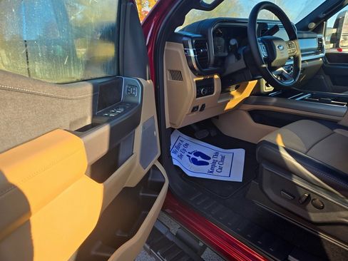 New 2026 Ford F250 Lariat w/ Black Appearance Package image 6