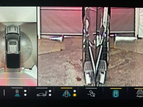 Certified 2023 Chevrolet Silverado 1500 High Country w/ Technology Package image 21