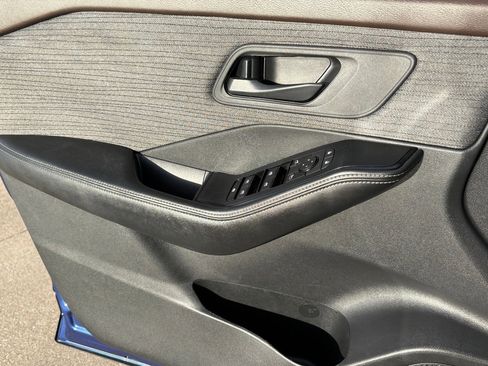 Certified 2021 Nissan Rogue S image 26