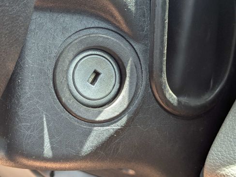 Used 2019 Ford F150 XLT RWD image 30