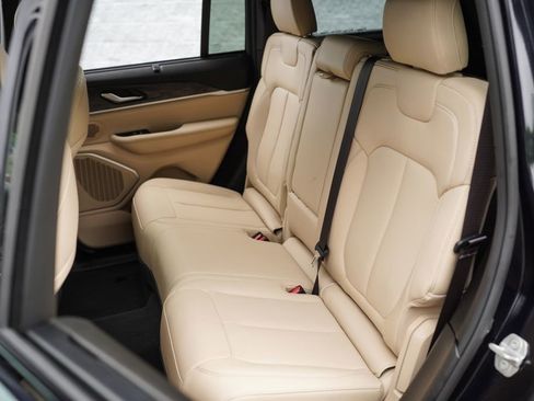 Used 2023 Jeep Grand Cherokee 4WD 4xe w/ Luxury Tech Group II image 24