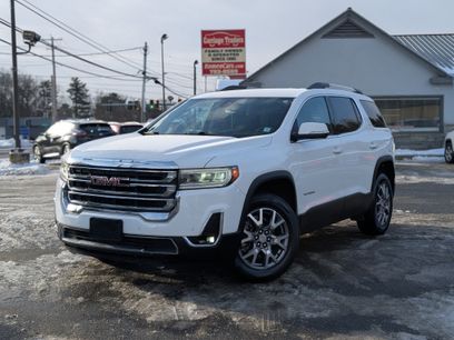 Used 2022 GMC Acadia SLT w/ LPO, Floor Liner Package