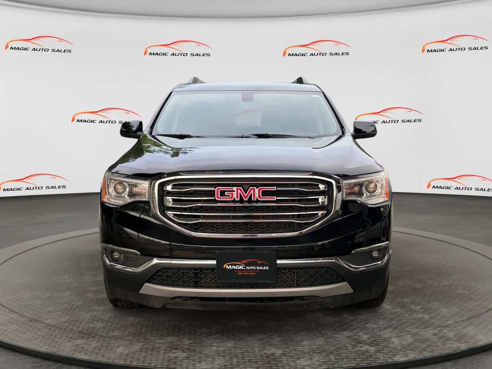 Used 2019 GMC Acadia SLT AWD/4WD image 3