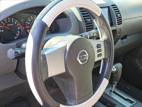 Used 2013 Nissan Xterra X image 13