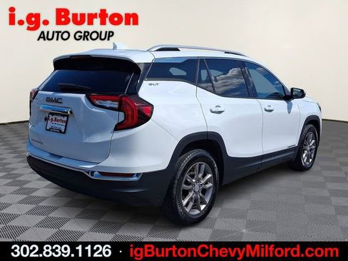 Certified 2023 GMC Terrain SLT FWD image 6