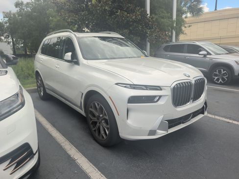Certified 2024 BMW X7 xDrive40i AWD/4WD image 1
