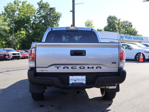 Used 2020 Toyota Tacoma TRD Off-Road AWD/4WD image 6