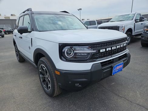 New 2026 Ford Bronco Sport Outer Banks AWD/4WD image 2