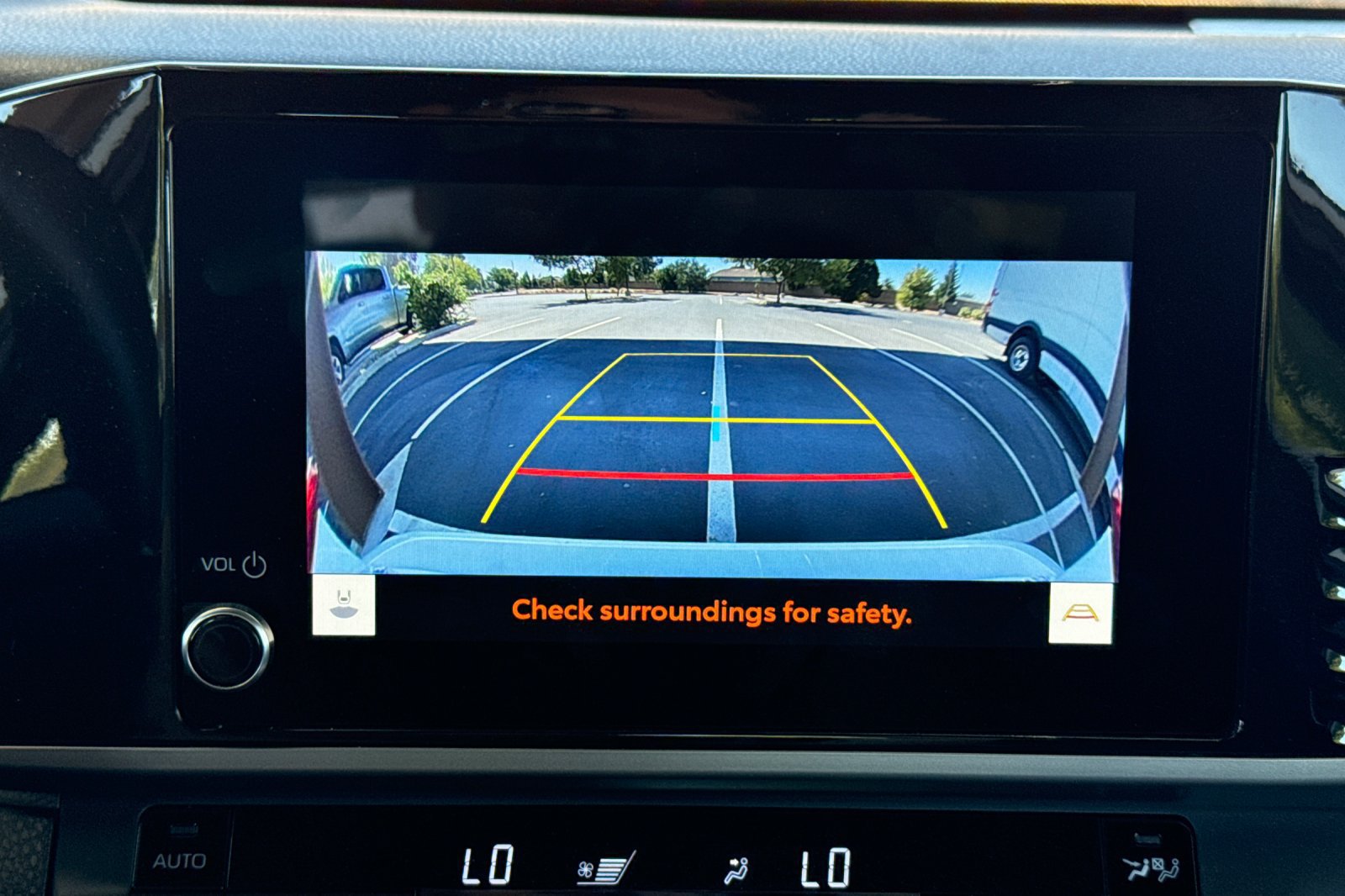 Used 2025 Toyota Camry SE FWD image 29