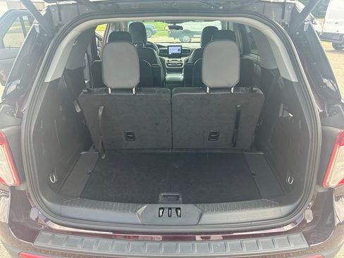 Used 2023 Ford Explorer XLT w/ Equipment Group 202A image 20