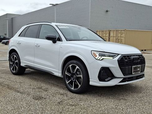 Used 2025 Audi Q3 2.0T Premium Plus w/ Premium Plus Package image 3