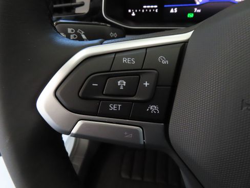 New 2026 Volkswagen Jetta SE FWD image 14