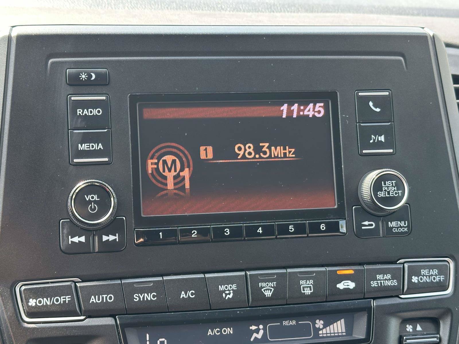 Used 2020 Honda Odyssey LX image 17