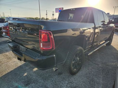Used 2025 RAM 2500 Laramie w/ Night Edition AWD/4WD image 4