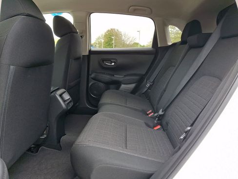 Used 2023 Honda HR-V LX image 14