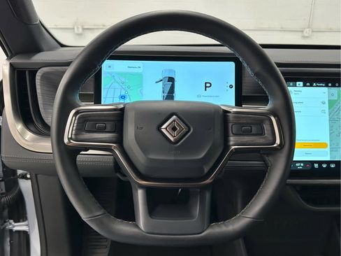 Used 2025 Rivian R1S Adventure image 26