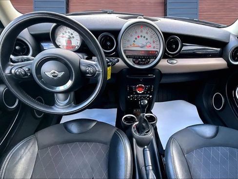 Used 2013 MINI Cooper Hardtop image 15