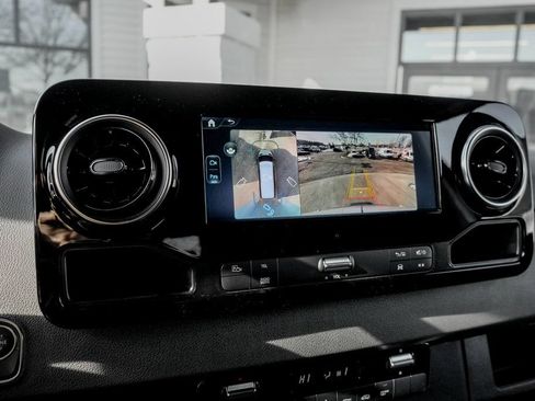 Used 2026 Mercedes-Benz Sprinter 2500 image 14