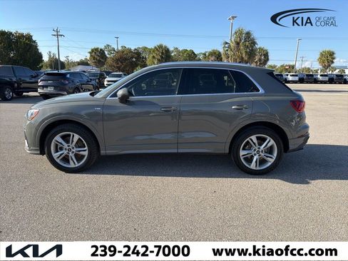 Used 2022 Audi Q3 2.0T Premium w/ Convenience Package image 6