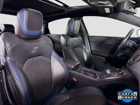 Used 2015 Chrysler 200 S w/ Navigation & Sound Group I image 29