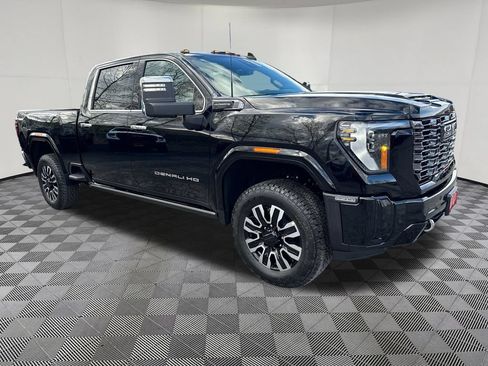 New 2026 GMC Sierra 2500 Denali Ultimate AWD/4WD image 13