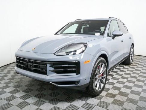 New 2026 Porsche Cayenne S image 1