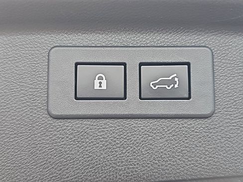 Used 2020 Subaru Forester Limited image 7