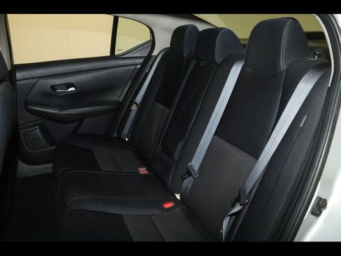 Used 2021 Nissan Sentra SV w/ Trunk Package FWD image 27