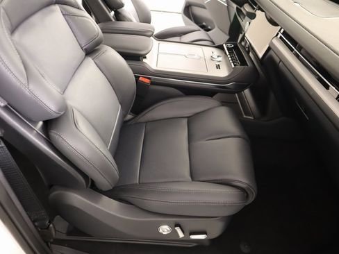 New 2025 Lincoln Navigator L Reserve w/ Jet Appearance Package image 14