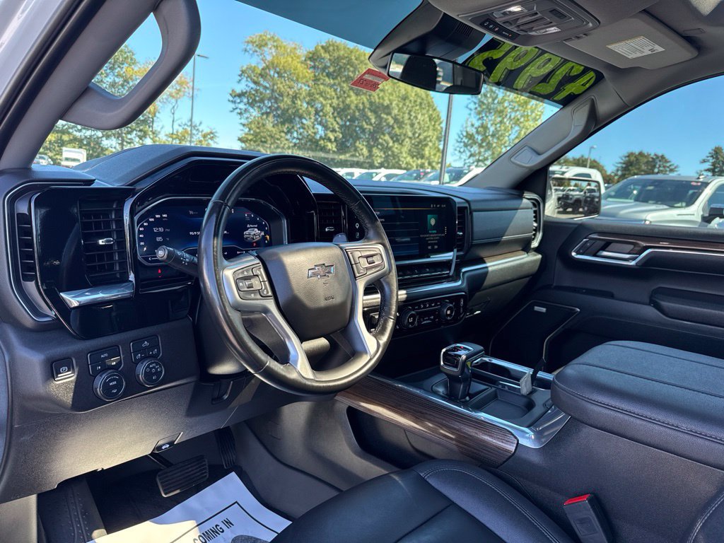 Used 2024 Chevrolet Silverado 1500 RST w/ Redline Edition AWD/4WD image 26