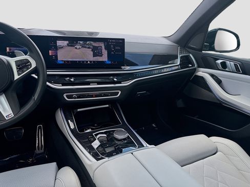 Used 2024 BMW X5 sDrive40i w/ M Sport Package image 21