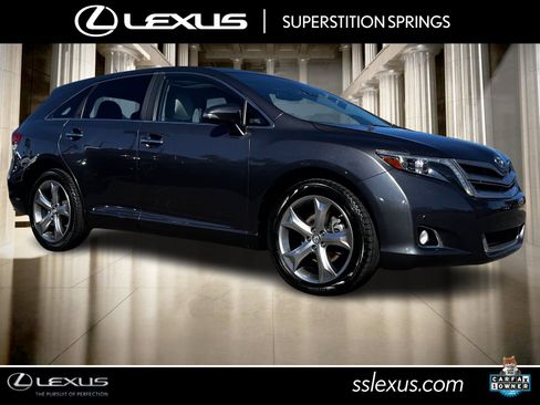 Used 2015 Toyota Venza Limited image 1